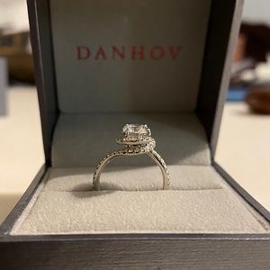 Danhov Abbraccio Platinum Engagement Ring 4.5